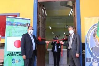 Ribbon cutting ceremony